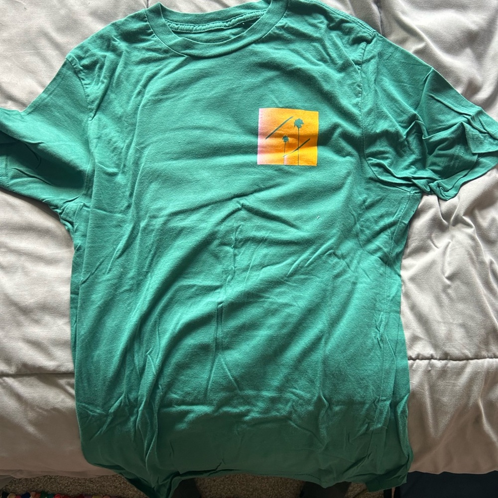 Lira tee